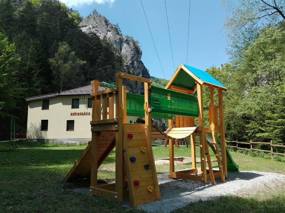 Chata Sulov Hotel Bytca Buitenkant foto